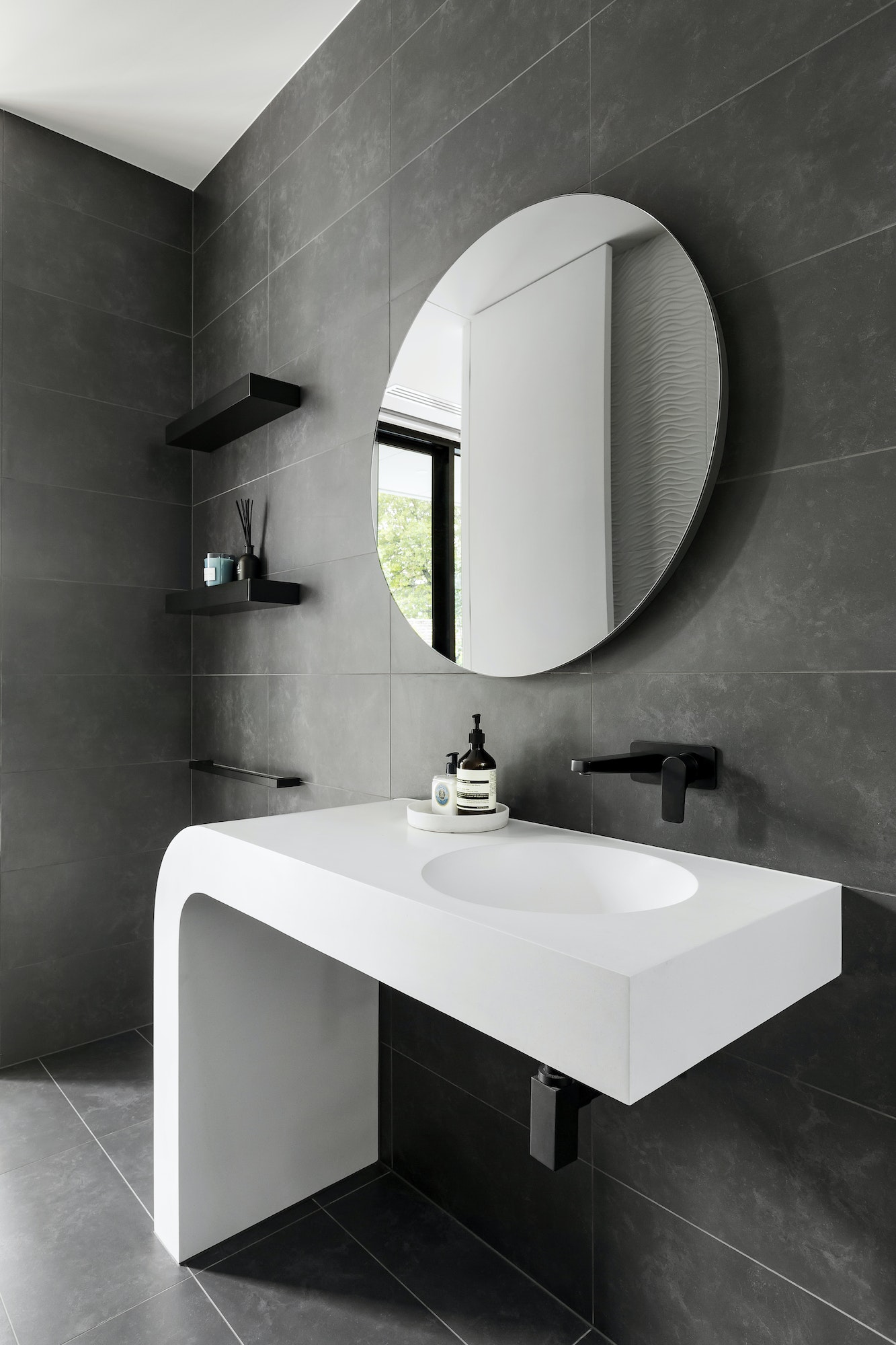 Stylish Modern Bathroom